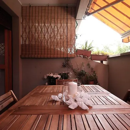 Coast House 1 *